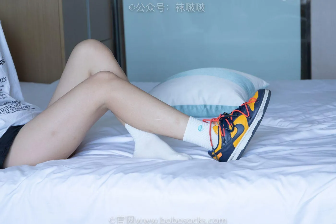 [BoBoSocks袜啵啵]NO.009 果冻-耐克板鞋、白棉袜、裸足 [130P]插图2